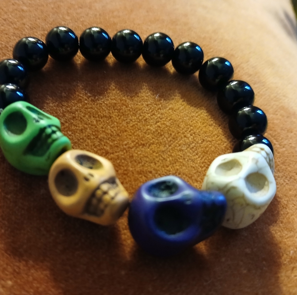 Ceramic Skulls Stretch Bracelet